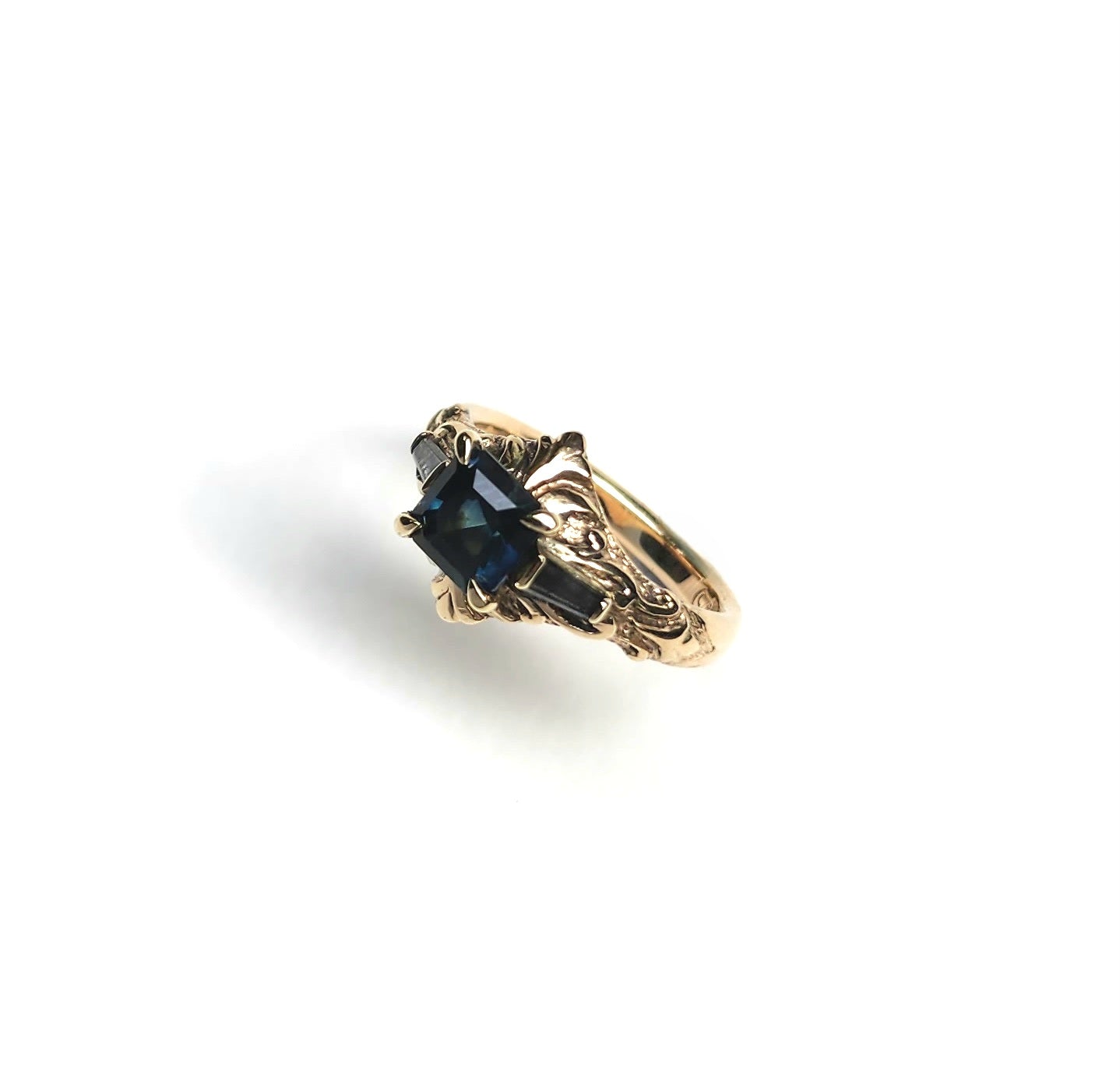 9ct Yellow Gold Aphrodisia Ring