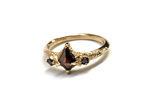 9ct Yellow Gold Aperitif Ring