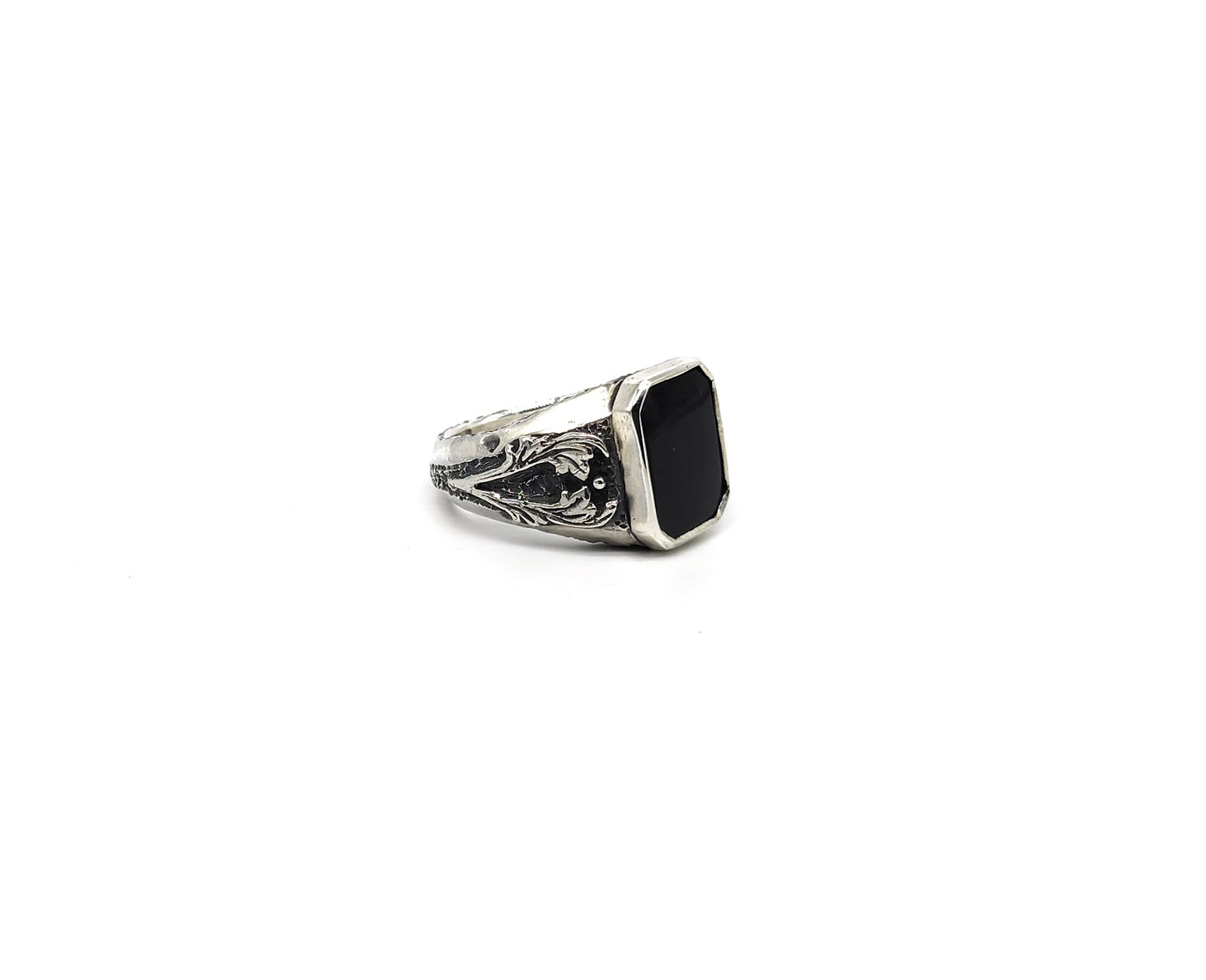 Anthracite Ring