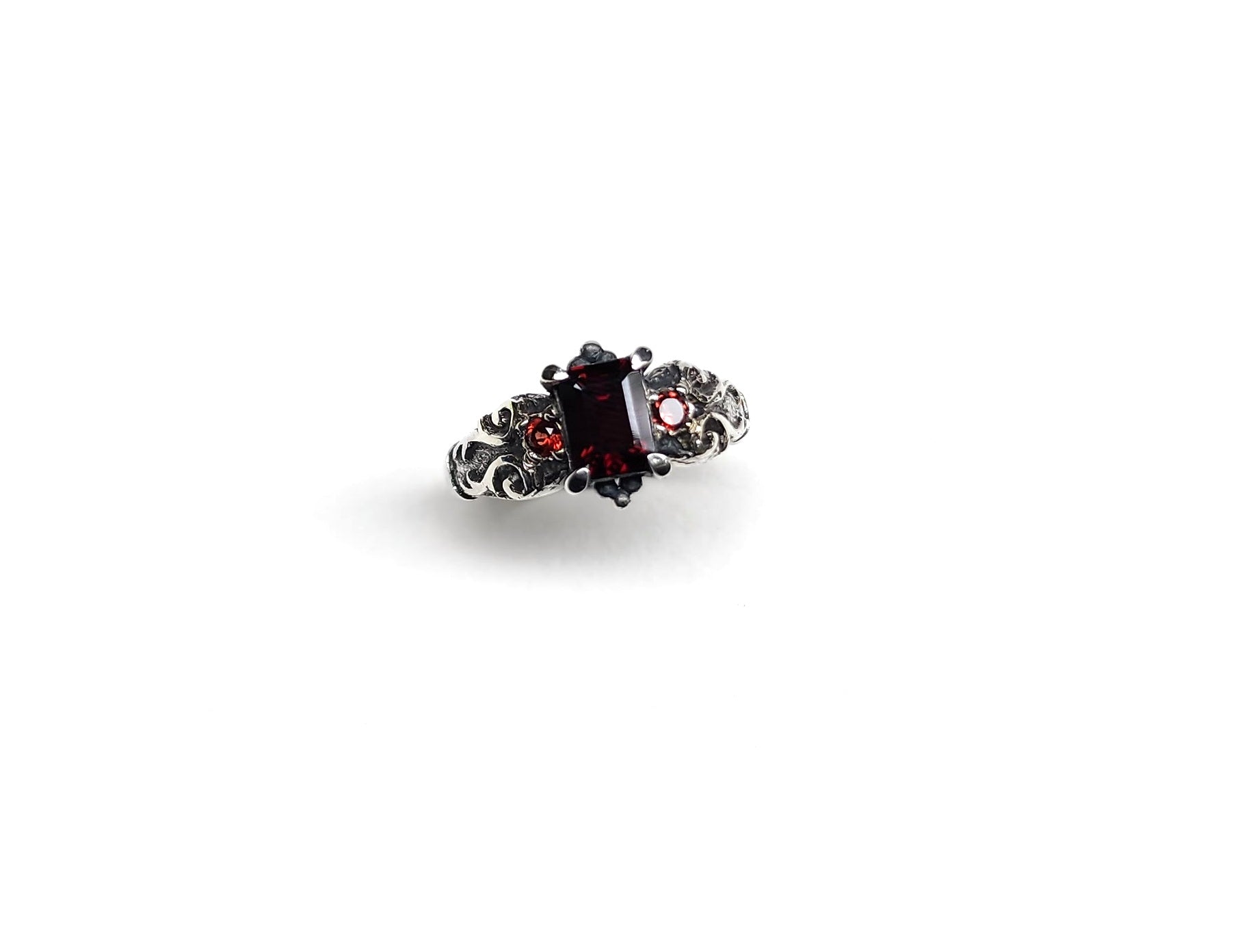 Sear Ring Sear Ring – Grave Metallum Jewellery