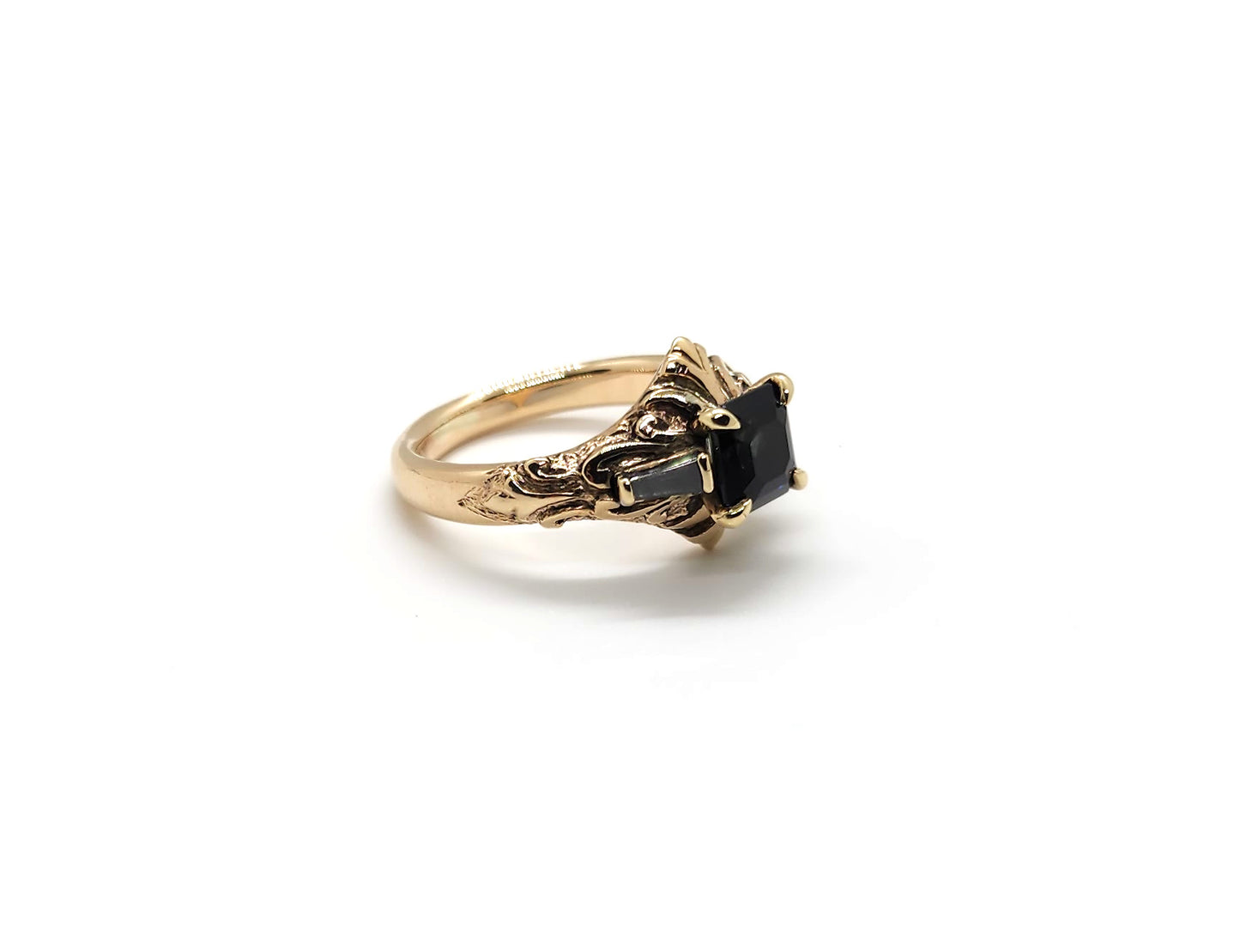 9ct Yellow Gold Aphrodisia Ring