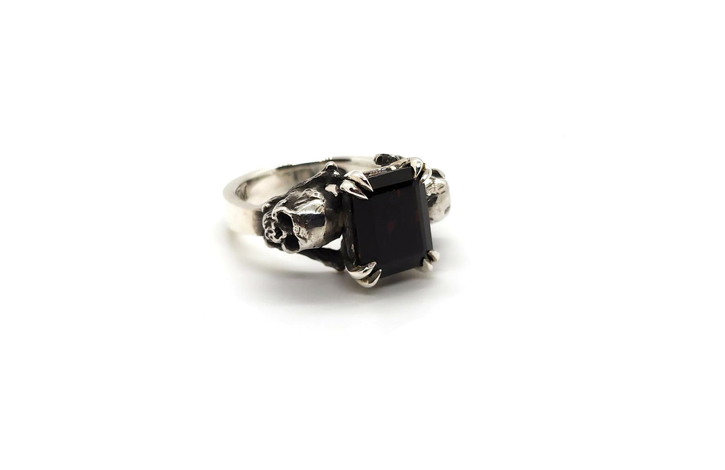 Scarlet Ring
