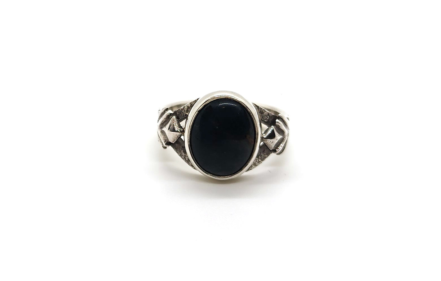 Sanguine Ring
