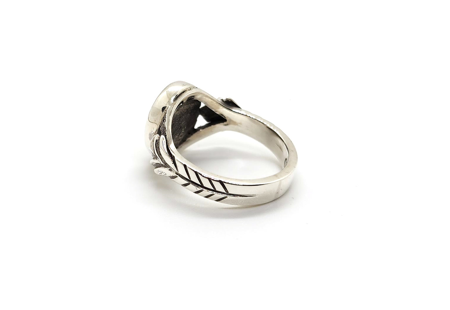 Sanguine Ring