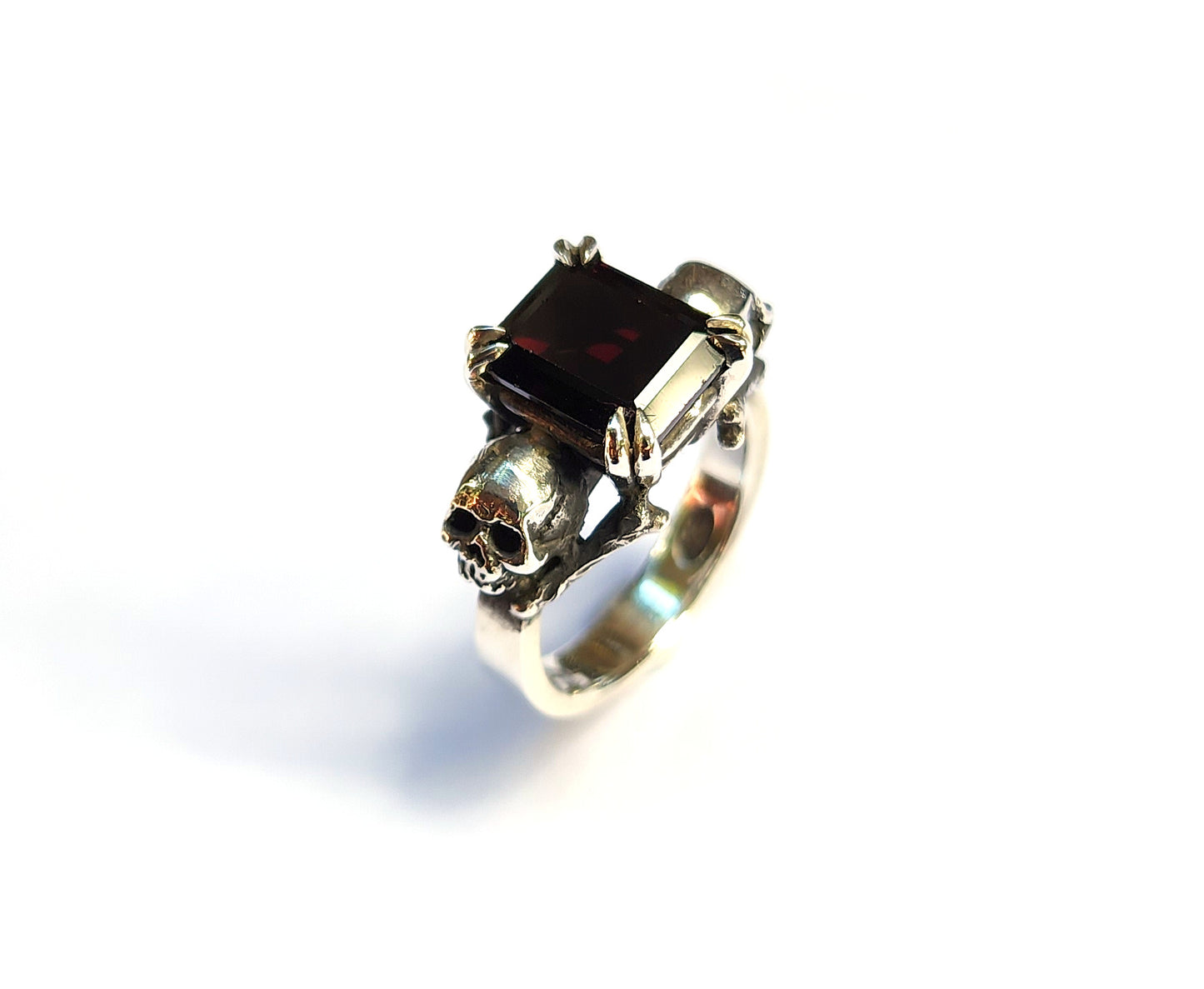 Scarlet Ring